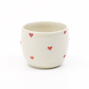 Tasse expresso coeur en grès blanc de Paris et porcelaine. Achat céramique artisanale en ligne sur Terre de Lune.
